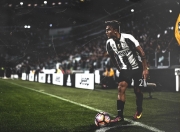 蒂姆连续十五场比赛得分超过重返赛场，美国队不断突破！比赛高潮迭起